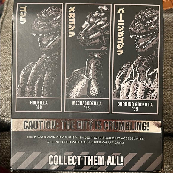 Super7 Burning Godzilla Toho Super Kaiju Articulated Action Figure 5.5 inch NEW - Picture 5 of 8